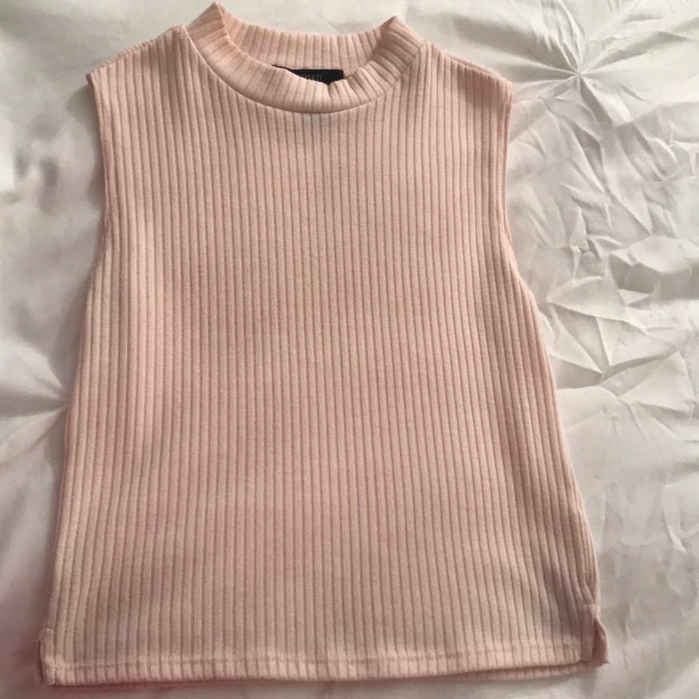 Light pink sleeveless top
